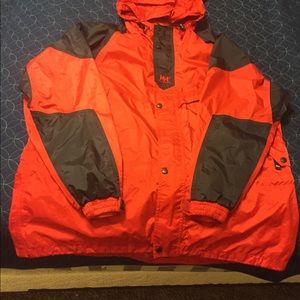 Helly Hansen outer shell jacket 100% polyester.